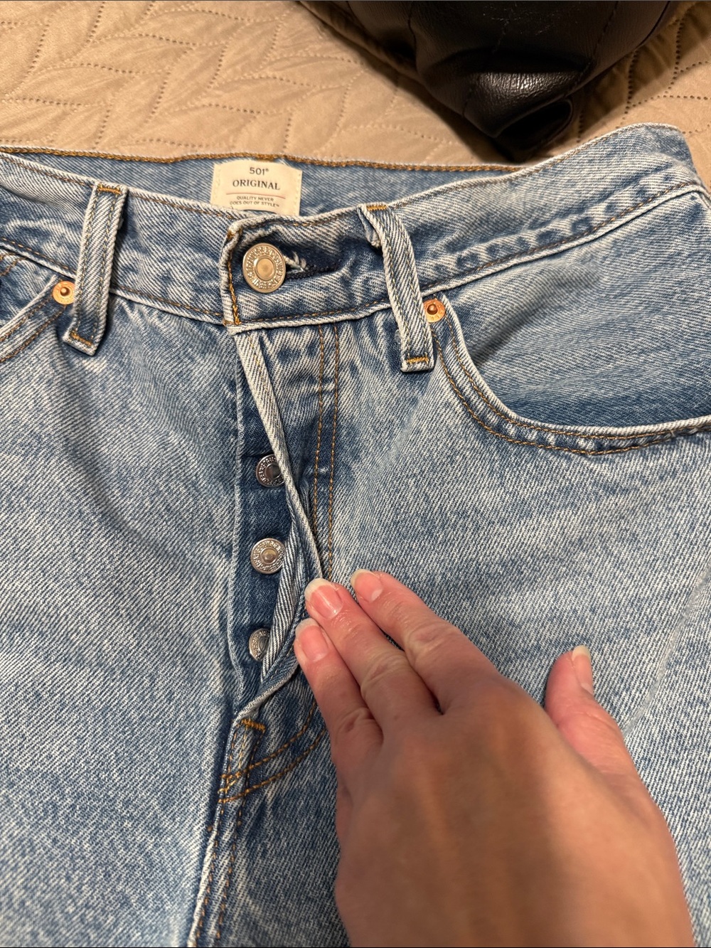 LEVIS 501 ORIGINAL DISTRESSED - Picture 4 of 6